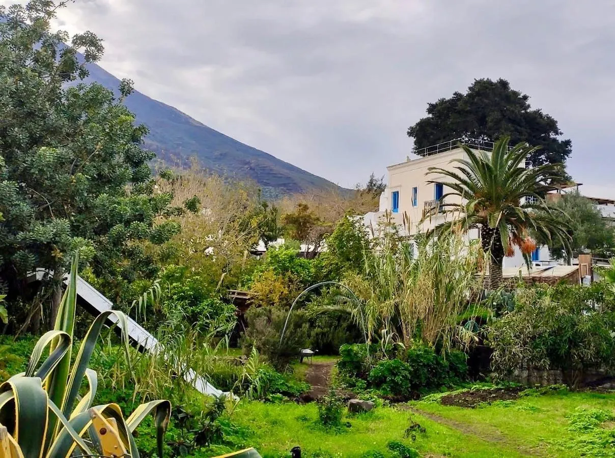 Apartment Ferienwohnung La Casa Di Nonna Ida Stromboli